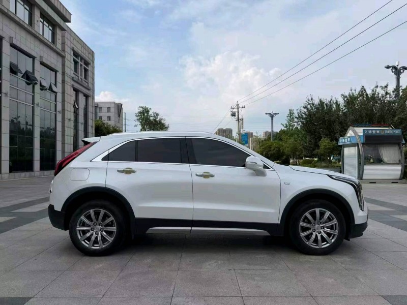 枣庄22年凯迪拉克XT47
