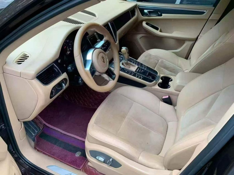 岳阳15年保时捷Macan6
