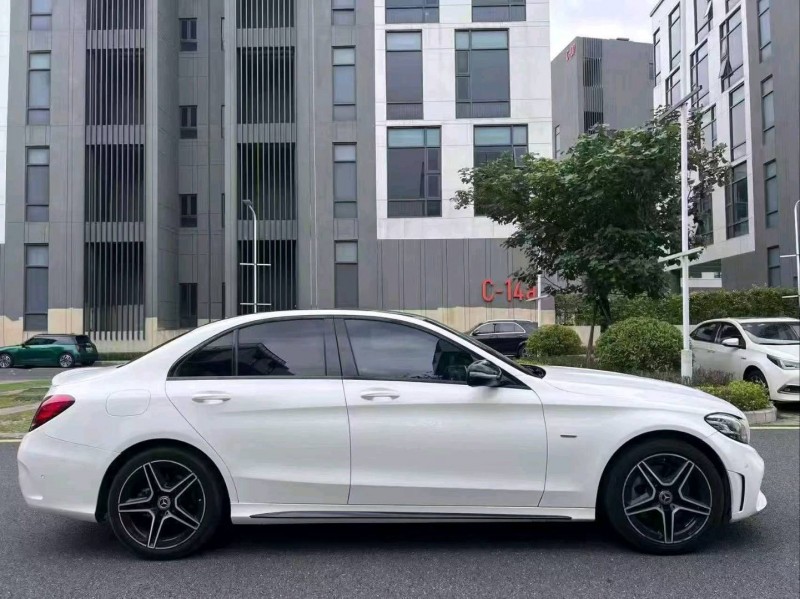 广州21年奔驰C6
