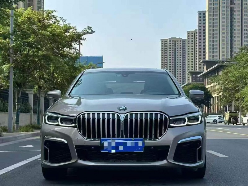 新乡18年宝马7系1