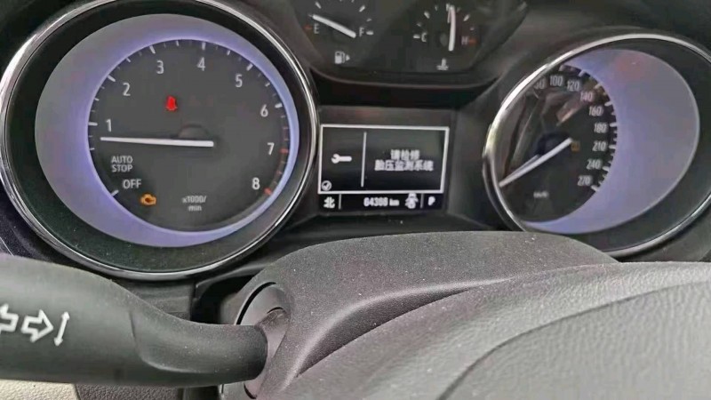 常州20年别克威朗5