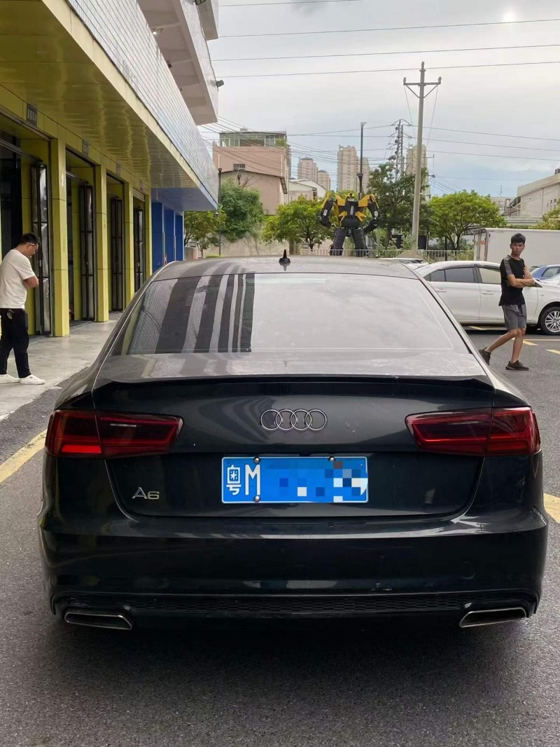 深圳14年奥迪A6L8
