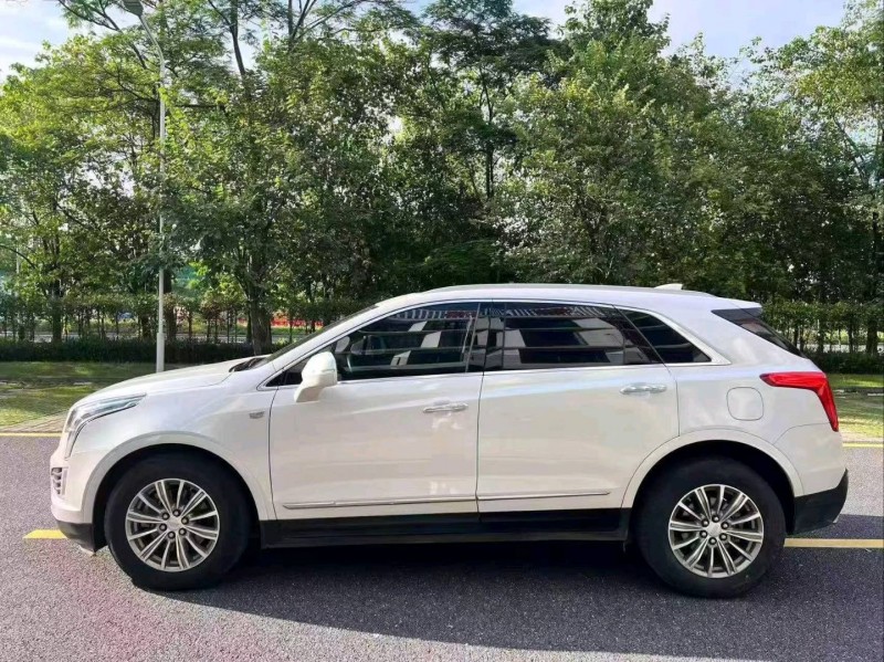 广州17年凯迪拉克XT54
