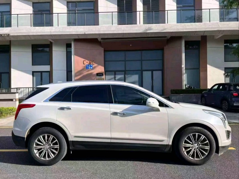 广州17年凯迪拉克XT56