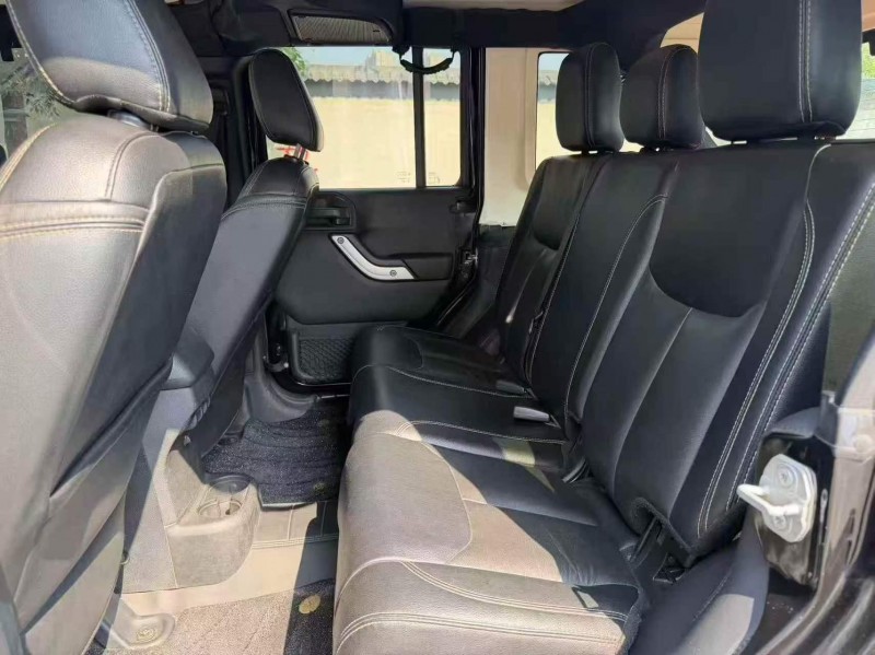 洛阳18年Jeep牧马人4