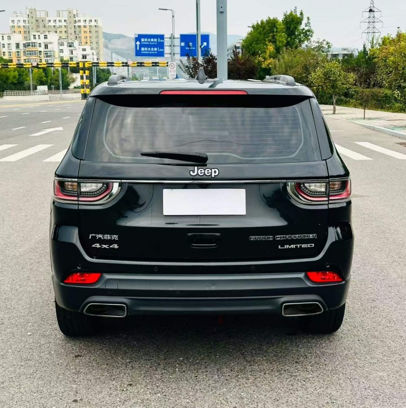 太原18年Jeep指挥官8