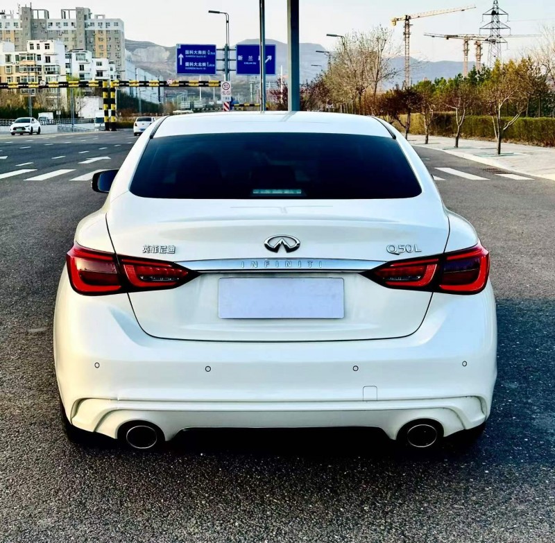 太原23年英菲尼迪Q50L8