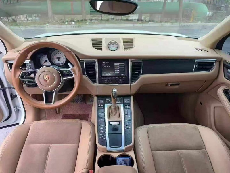 莆田15年保时捷Macan6