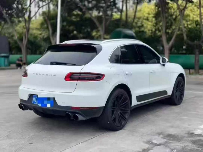 莆田15年保时捷Macan7