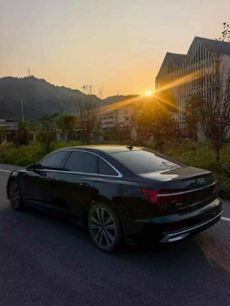 湖州25年奥迪A6L5