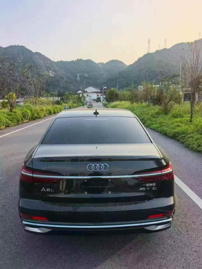 湖州25年奥迪A6L9