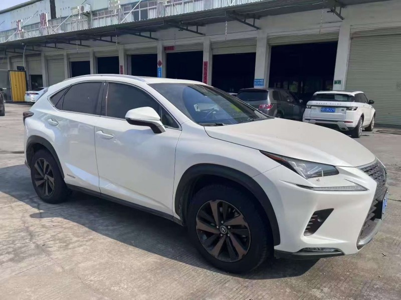 深圳21年雷克萨斯NX2
