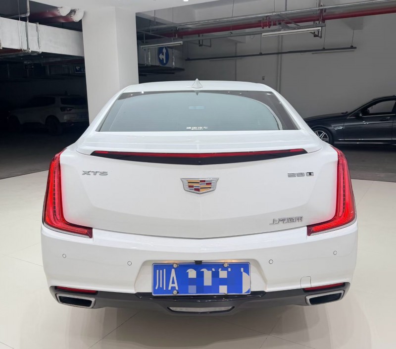 成都19年凯迪拉克XTS9