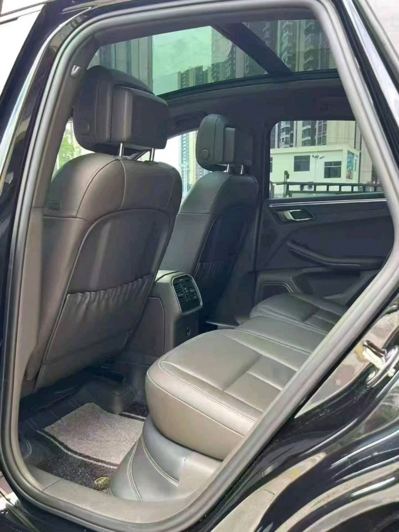 广州23年保时捷Macan4