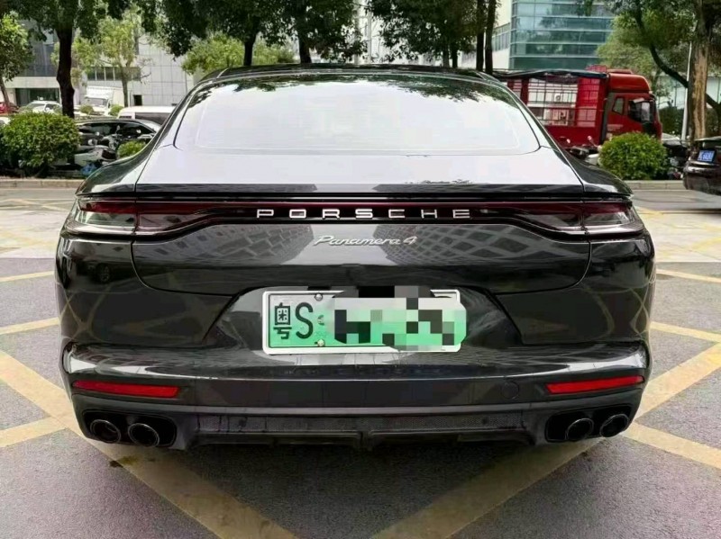广州24年保时捷帕拉梅拉8
