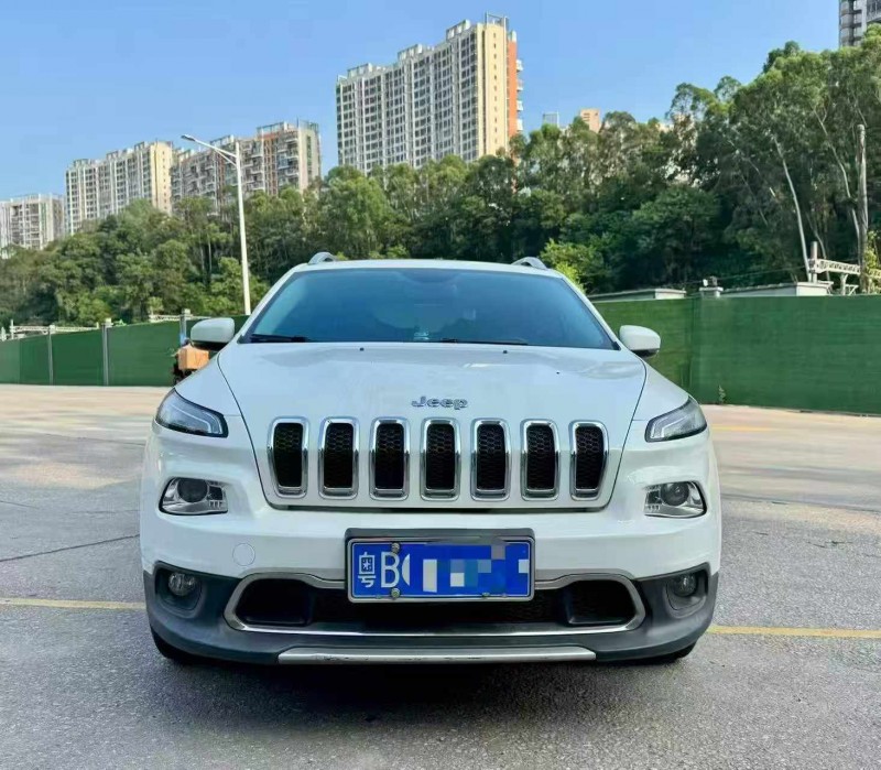 广州18年Jeep自由光1