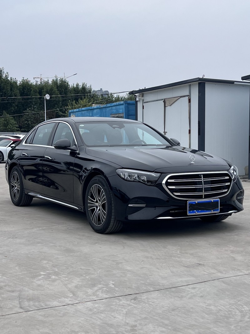 新乡26年奔驰E2