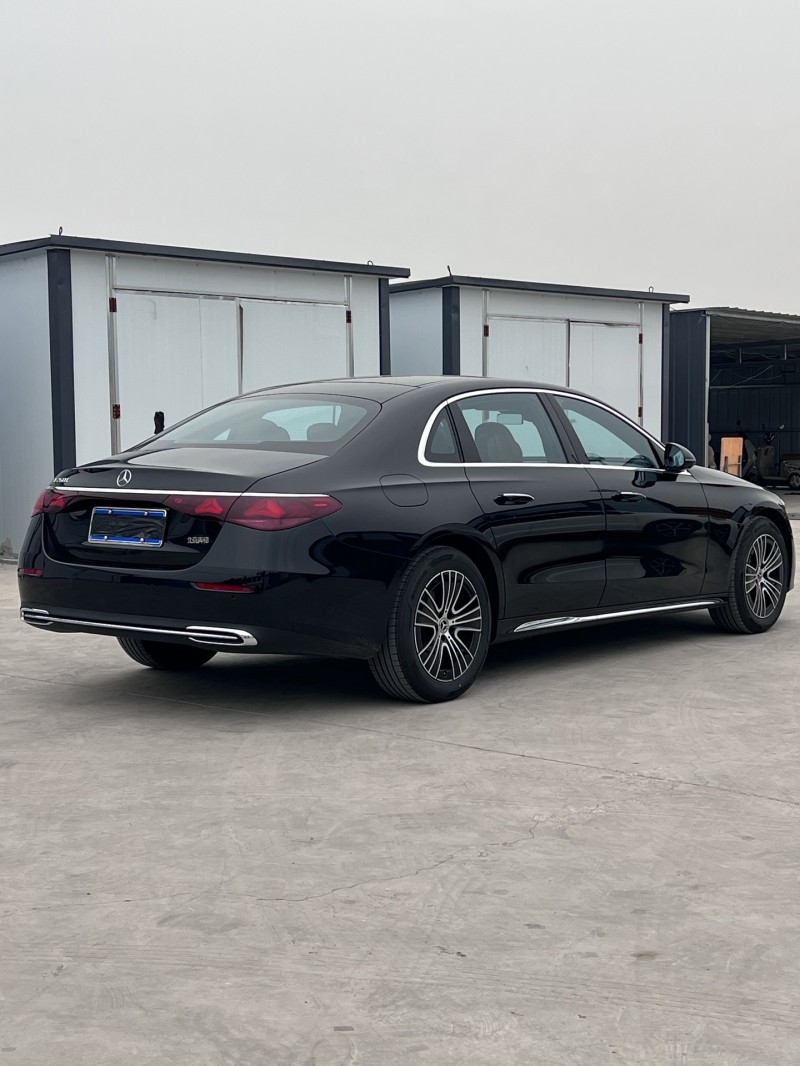 新乡26年奔驰E4