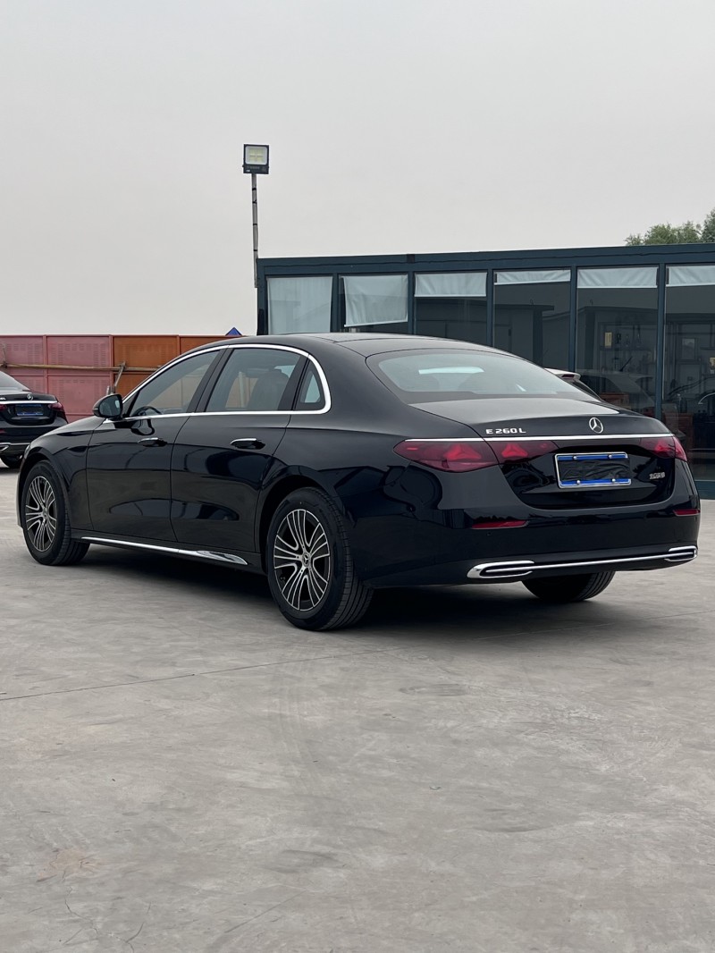 新乡26年奔驰E5