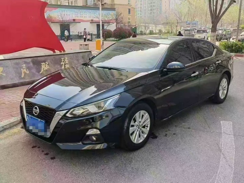 安阳22年日产天籁3