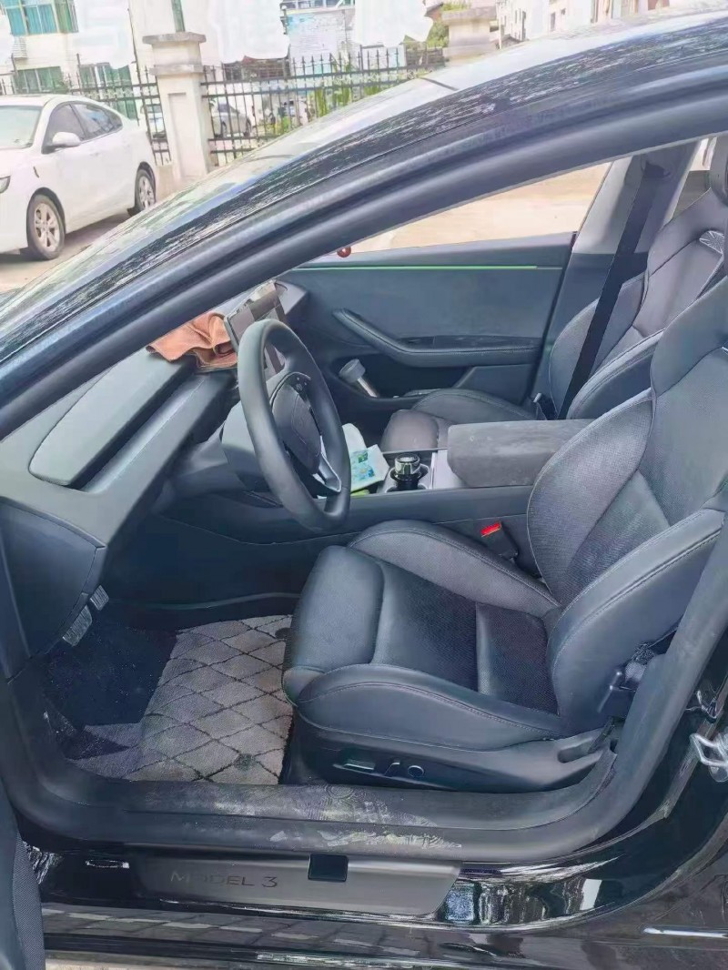 济宁25年特斯拉MODEL 35
