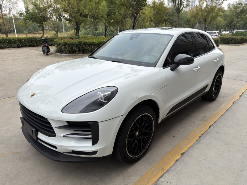 济宁19年保时捷Macan3