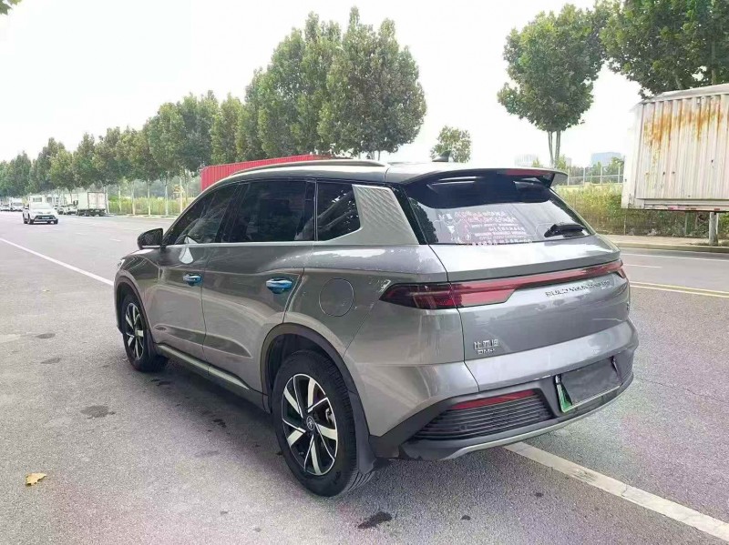 新乡24年比亚迪宋9
