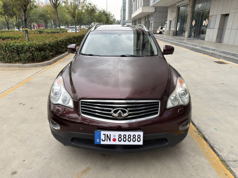 济宁15年英菲尼迪QX501