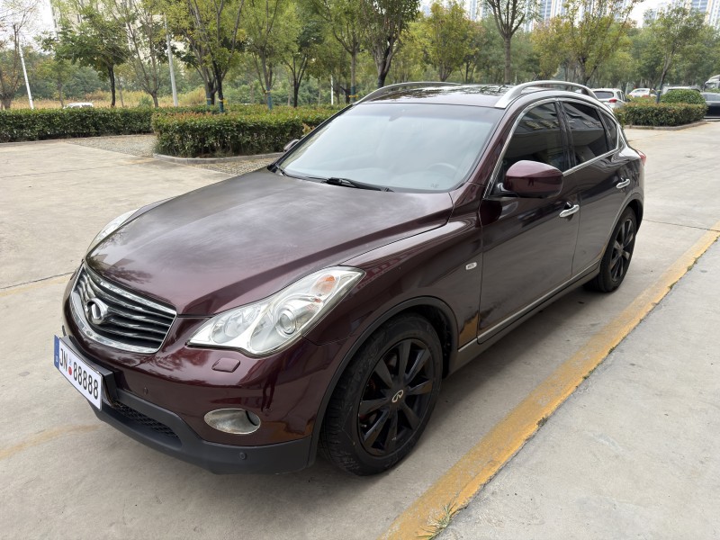 济宁15年英菲尼迪QX503
