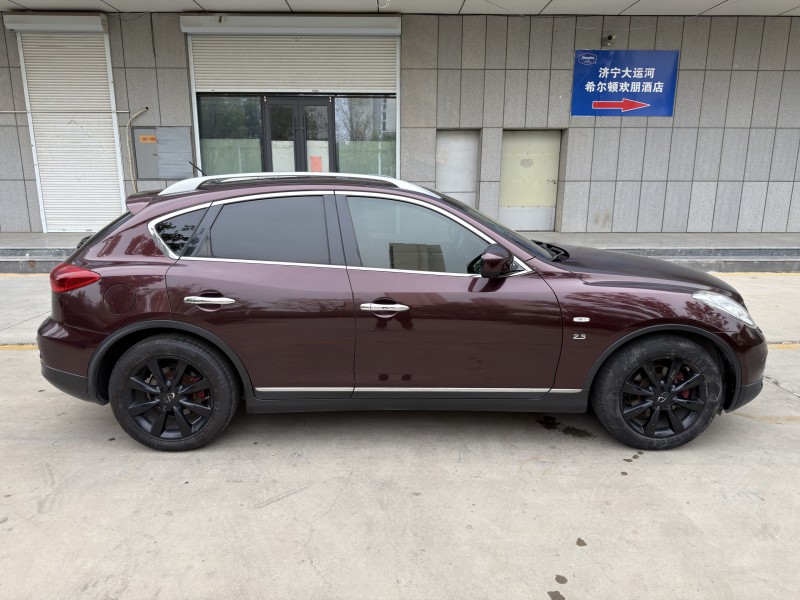 济宁15年英菲尼迪QX504