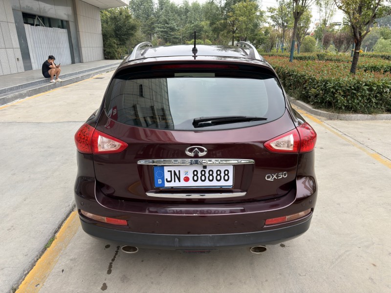 济宁15年英菲尼迪QX509