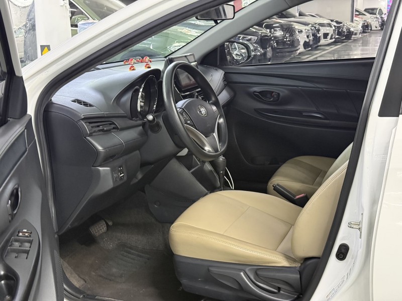 深圳22年丰田YARiS L 致享4