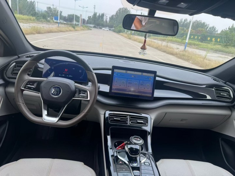 枣庄23年比亚迪秦4
