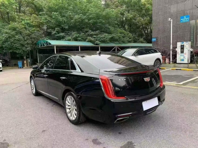 常德19年凯迪拉克XTS8