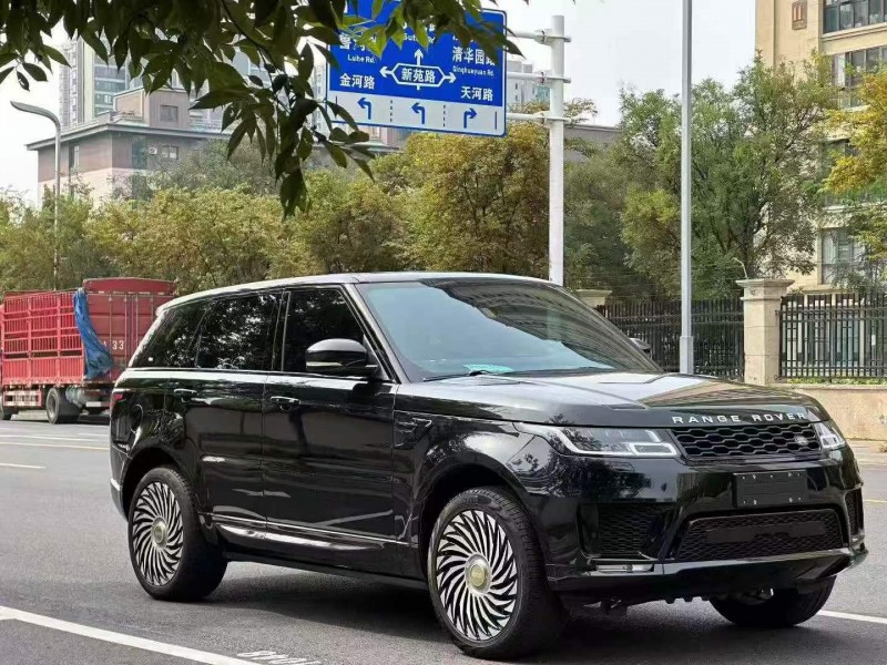 新乡18年路虎揽胜运动3