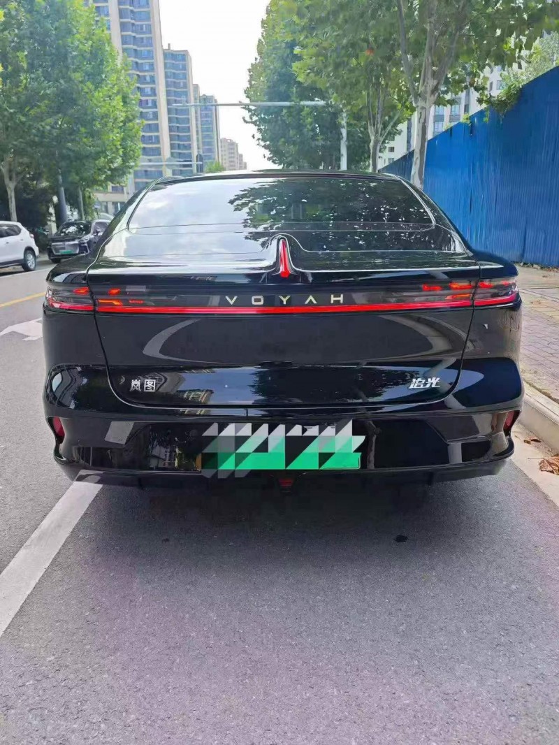 恩施25年岚图汽车追光8