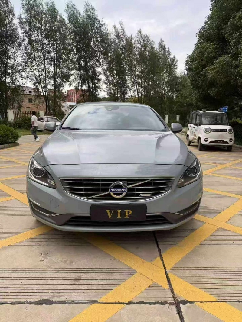 玉溪17年沃尔沃S60L1