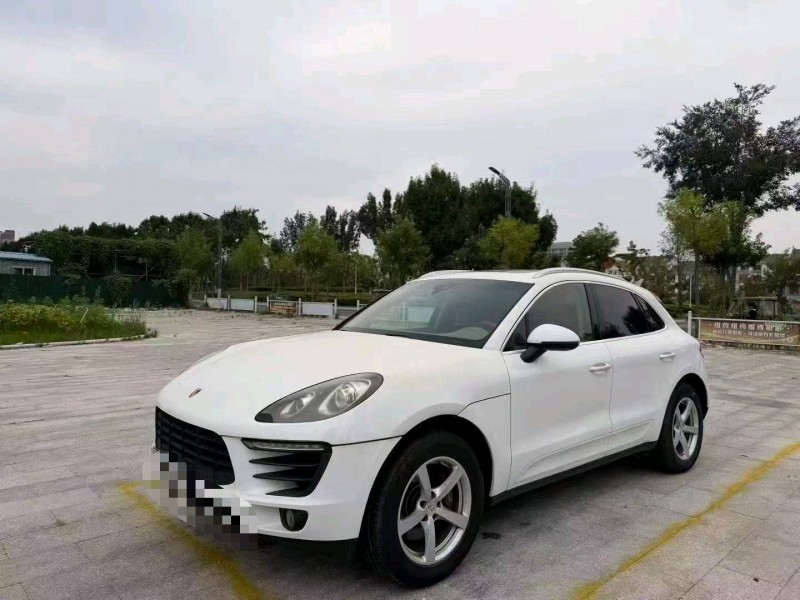 菏泽16年保时捷Macan2