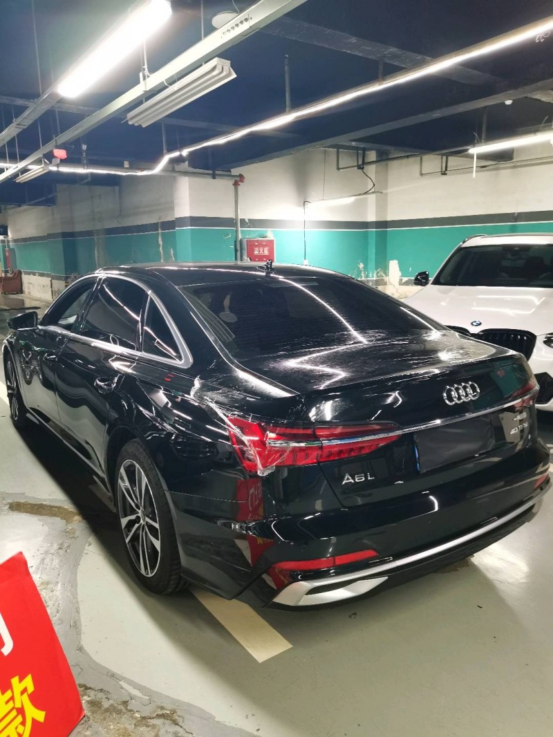 成都25年奥迪A6L6