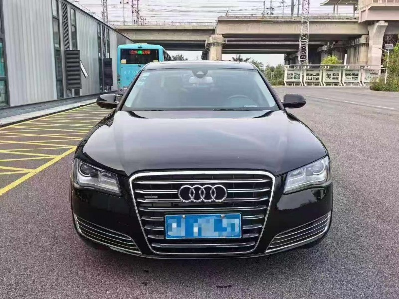 天津14年奥迪A8L1
