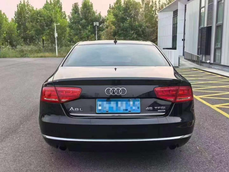 天津14年奥迪A8L6