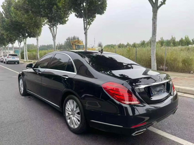 新乡16年奔驰S7