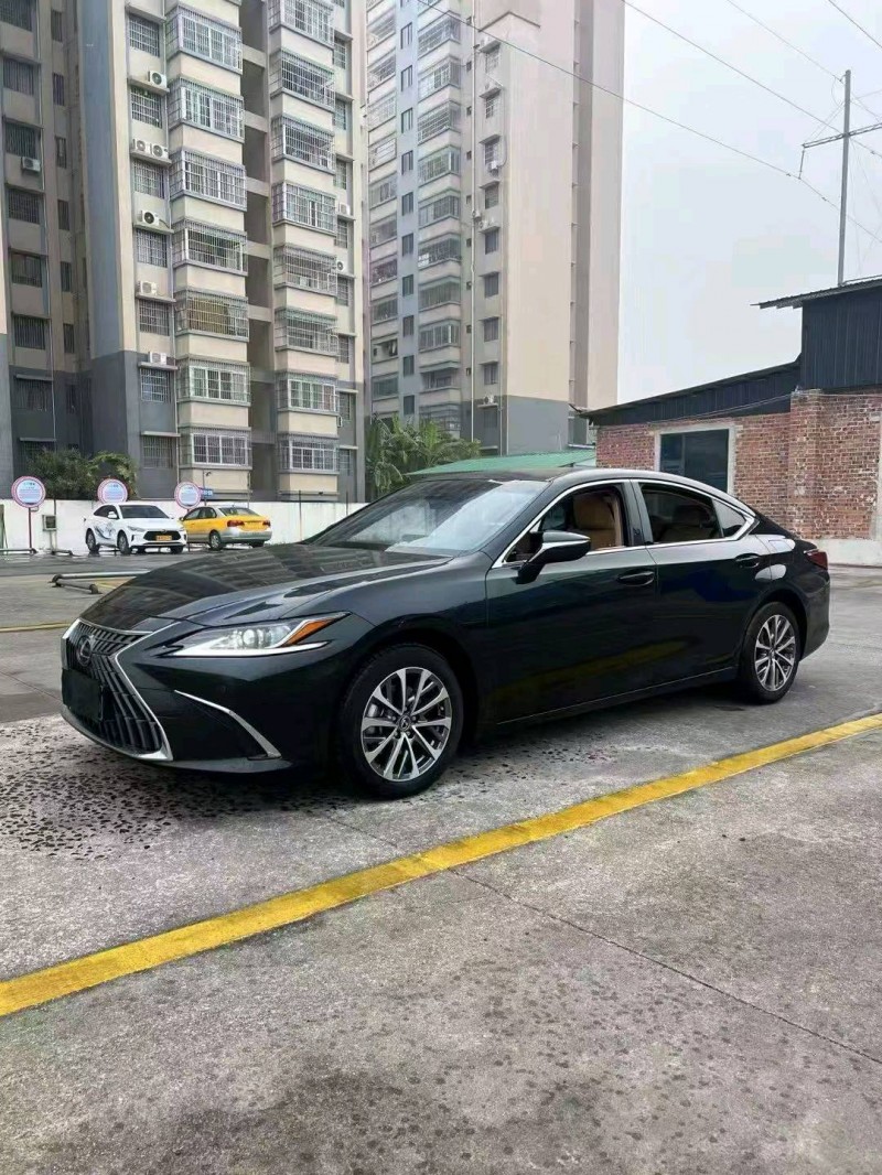 徐州23年雷克萨斯ES3