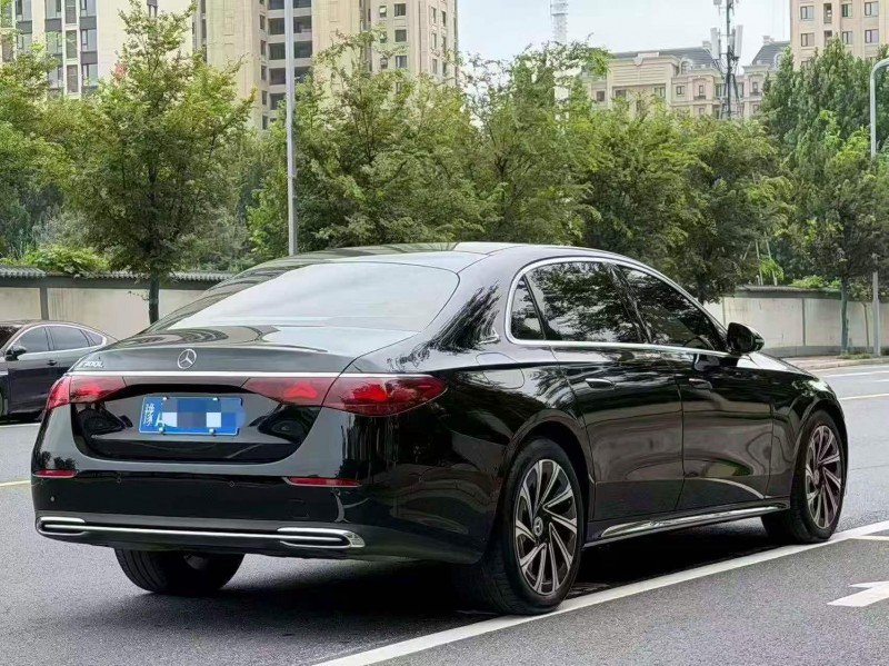 新乡24年奔驰E7
