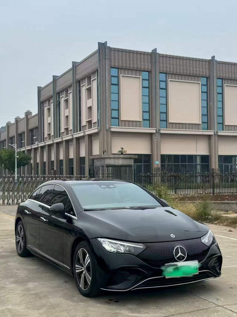 东营23年奔驰EQE3