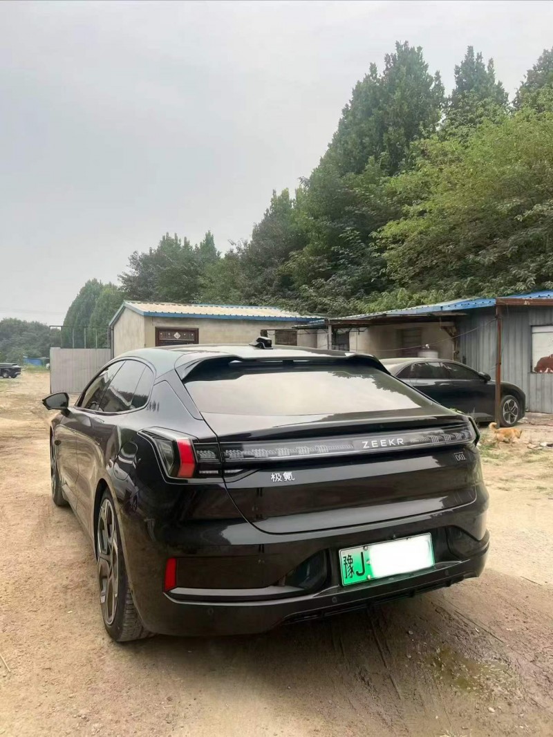 洛阳22年极氪汽车0017