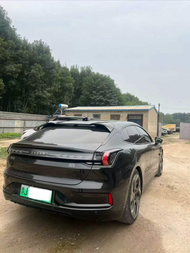 洛阳22年极氪汽车0019
