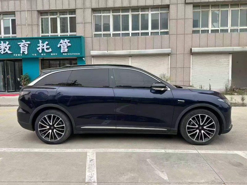 枣庄21年零跑汽车C117