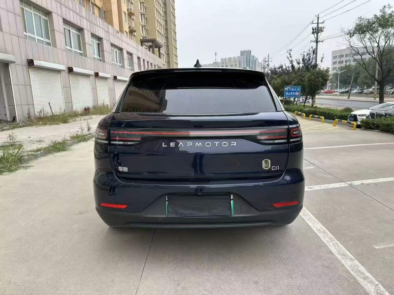 枣庄21年零跑汽车C119
