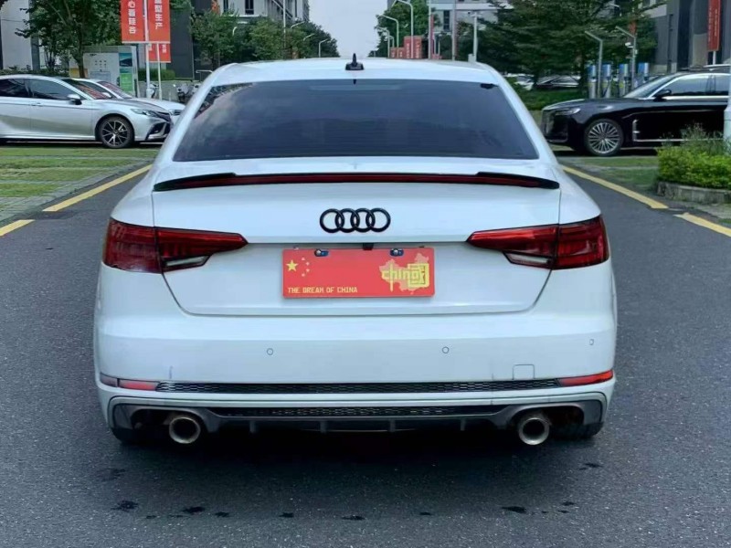 广州17年奥迪A4L5
